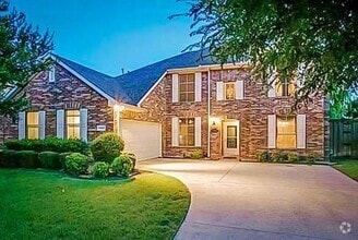 Building Photo - 11425 Ironhorse Dr