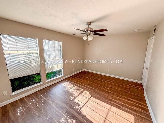 Building Photo - 3811 O B Crowe Dr
