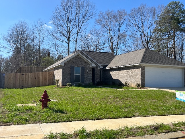 Building Photo - 491 Silver Hill Dr