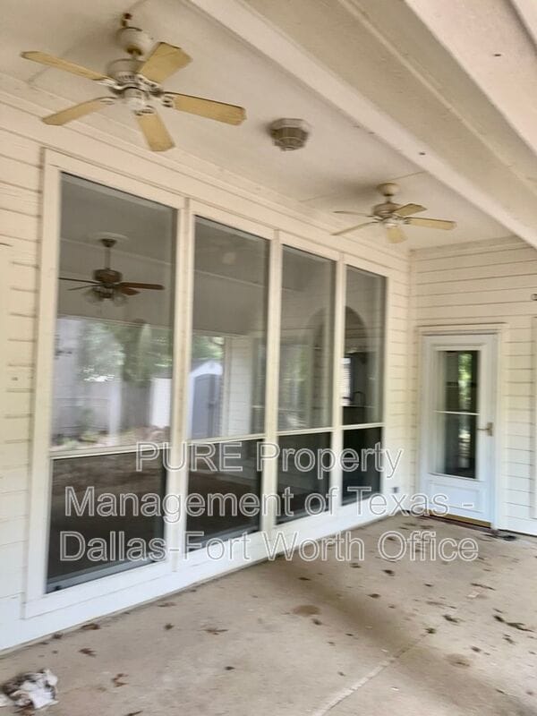 Building Photo - 3507 Blue Forest Dr