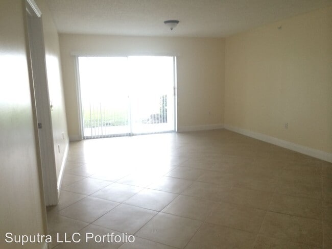 Building Photo - 5071 Wiles Rd