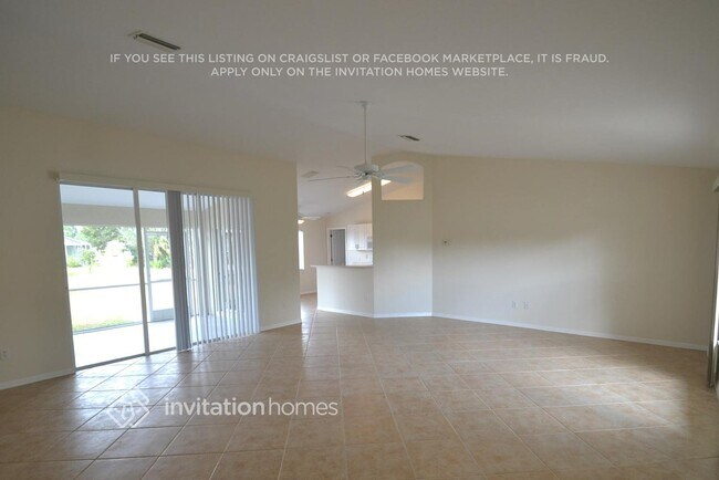 Foto del edificio - 4893 Fairlane Dr