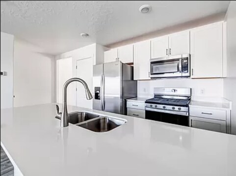 Foto del edificio - 1068 E Scuttlebutt Ln