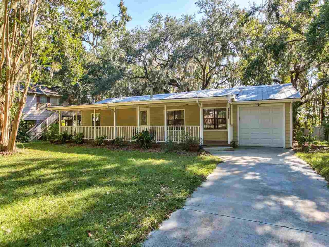 Primary Photo - 12134 Waterfront Dr