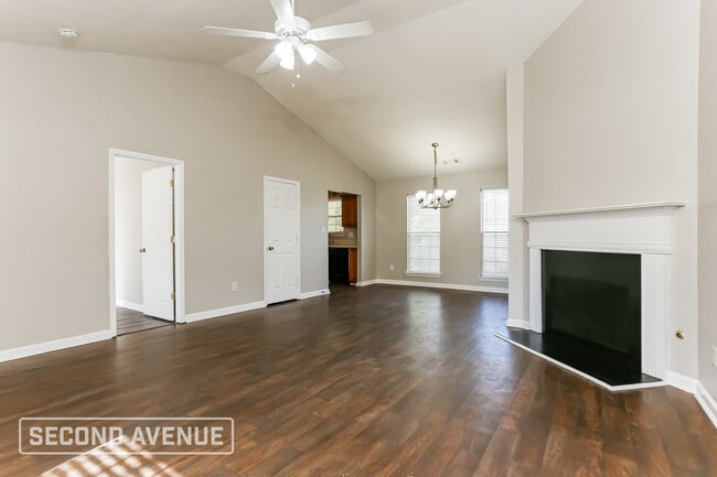 Foto del edificio - 389 Eagles Flight Ln