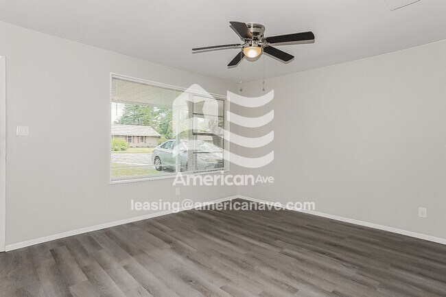 Foto del edificio - 674 Morton Ave NE