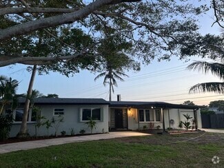 Building Photo - 175 Melaleuca Dr