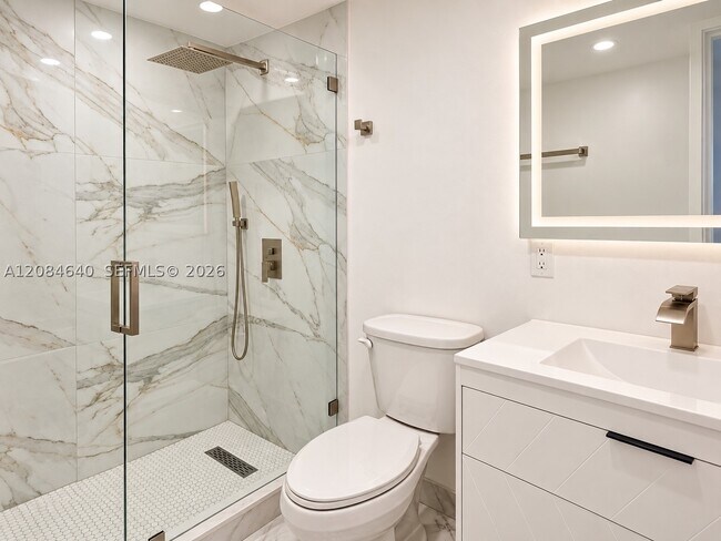 Foto del edificio - 5055 NW 7th St