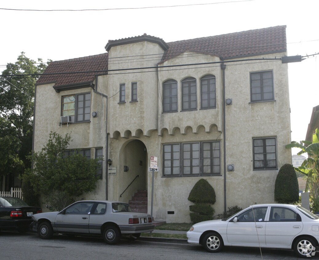 Foto del edificio - 1324 N New Hampshire Ave