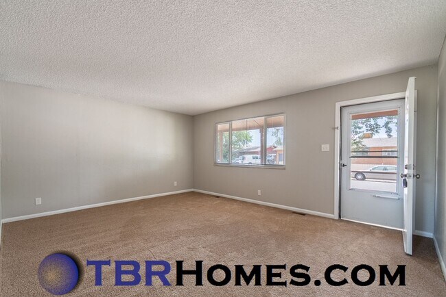 Photo - 14435 Olmsted Dr House