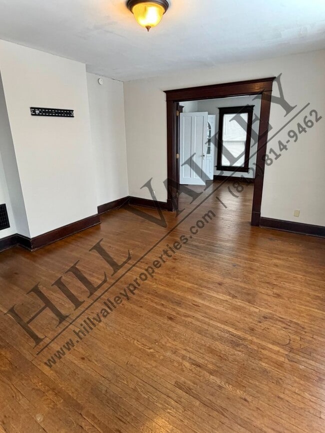 Building Photo - 1623-1623 1/2 Ohio St