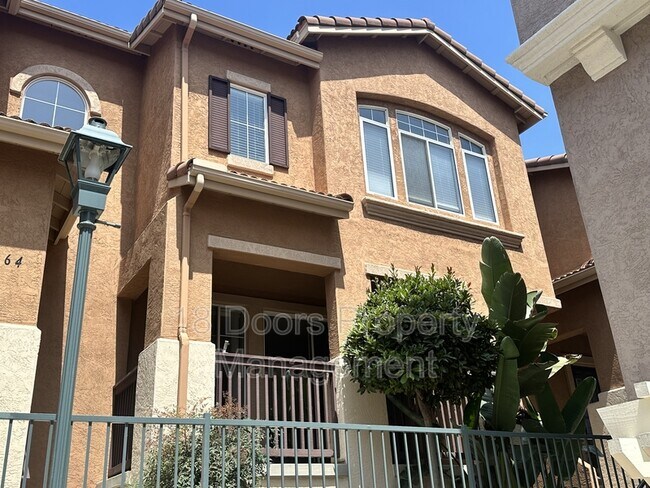 Foto del edificio - 926 Camino De La Reina
