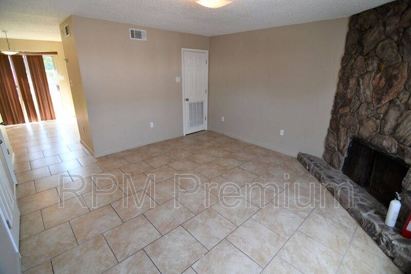 1012 Seville Unit 2, Baker, LA 70714 Condo for Rent in Baker, LA