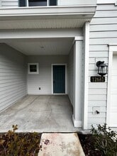 Building Photo - 12681 Josslyn Ln