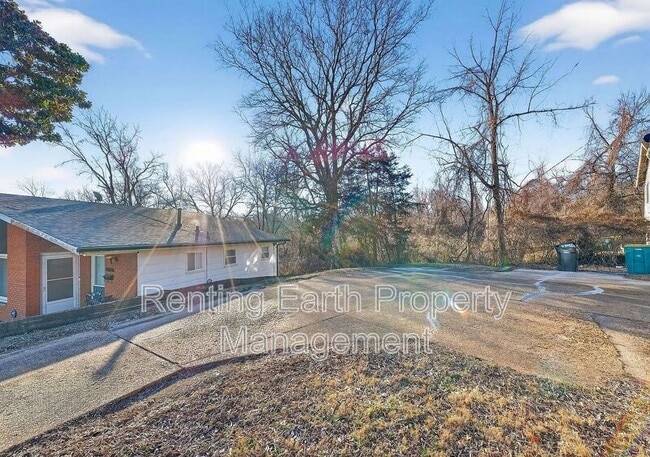 Foto del edificio - 8908 Scottdale Ave