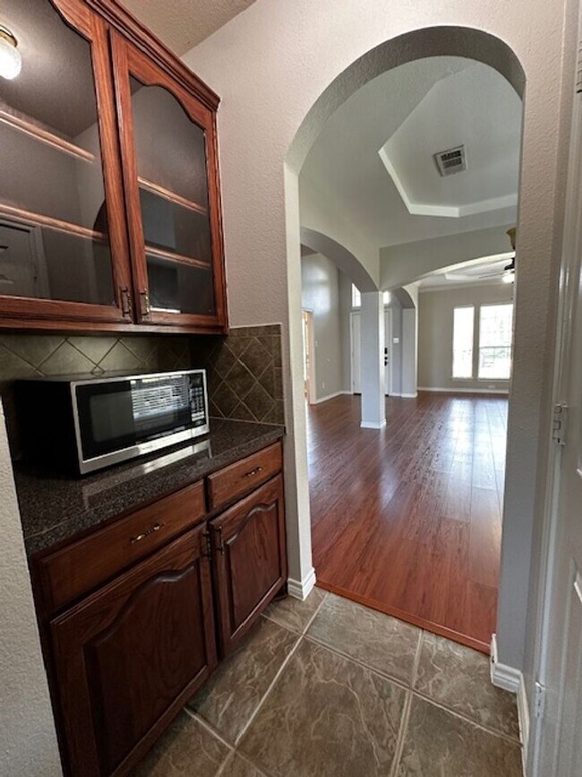 Foto del edificio - 5 Bedroom 4 Bath Community Pool