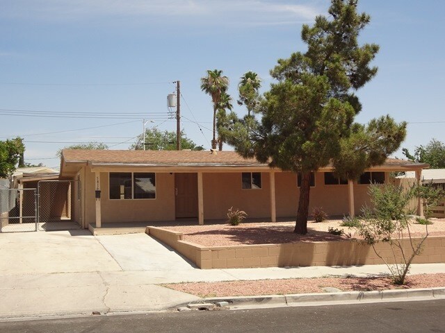 Primary Photo - 5416 Evergreen Ave