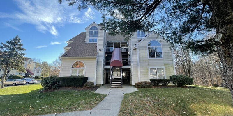Primary Photo - 10421 Beacon Ridge