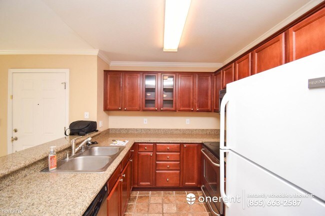 Foto del edificio - 460 Dempsey Rd