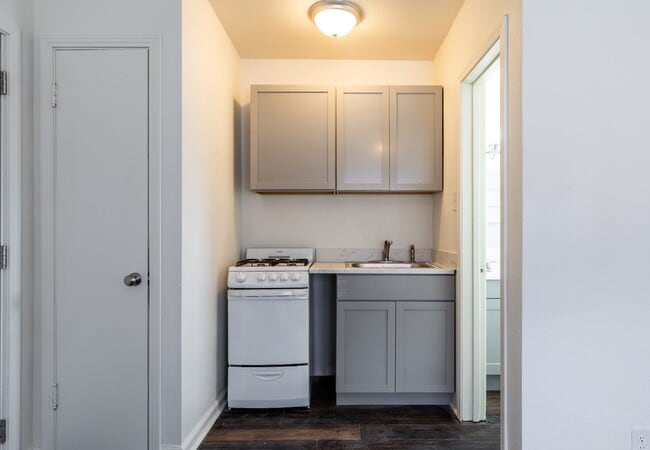 Interior Photo - Coronado 2