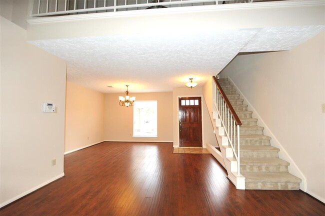 Foto del edificio - 3123 Redcliff Dr