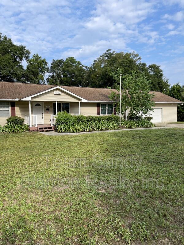 Foto del edificio - 1715 Bayou Dr