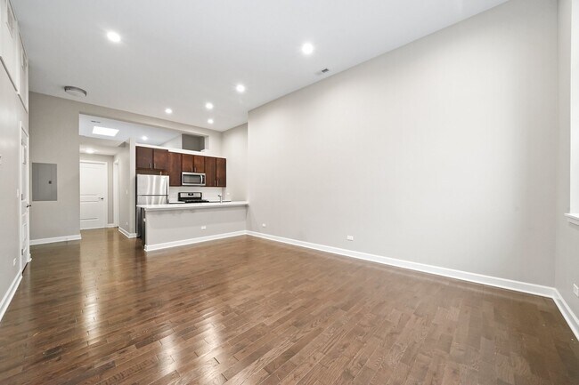 Foto del edificio - 2200 W Lawrence Ave