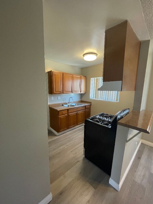 Building Photo - 12414 Dunrobin Ave