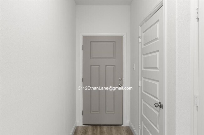 Building Photo - 3112 Ethan Ln