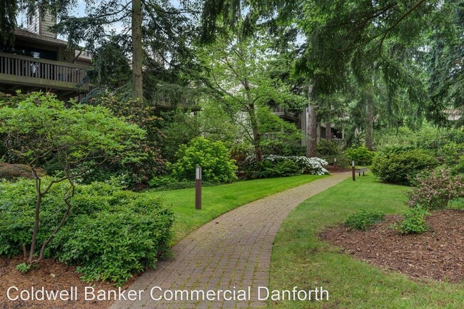 Building Photo - 2 br, 2 bath House - 13730 15th NE, #C 203...