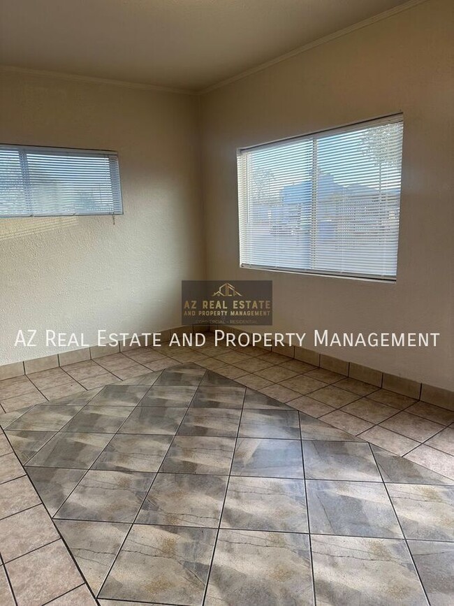 Foto del edificio - 1233 W Pierce St