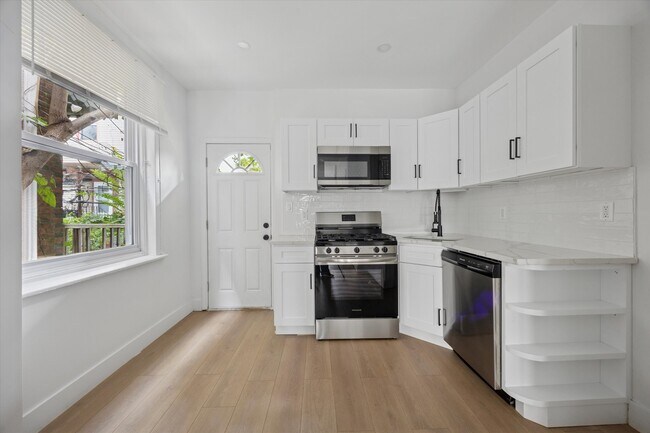 Foto del edificio - 5831 Osage Ave