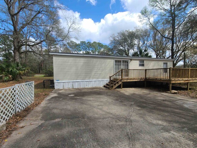 Building Photo - 1637 Shiloh Church Rd