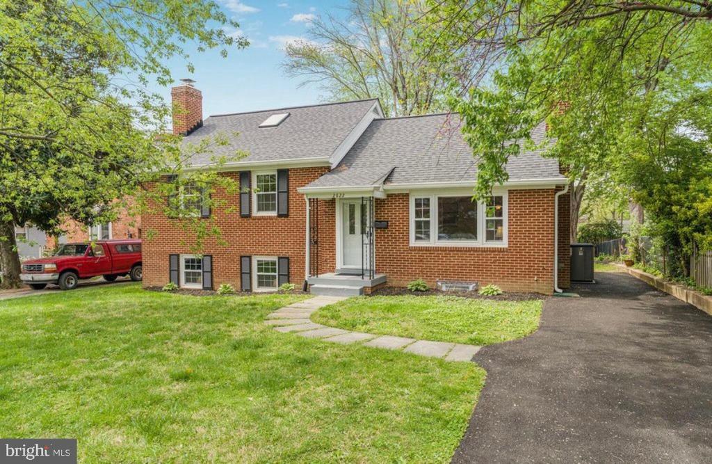 Foto principal - 2622 N Lexington St