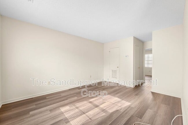 Photo - 1202 Bexley St Apartment