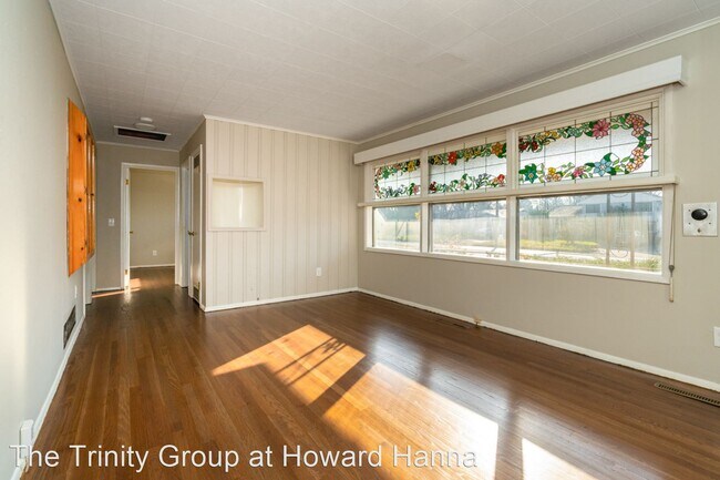 Building Photo - 3 br, 1 bath House - 4498 E Livingston Avenue
