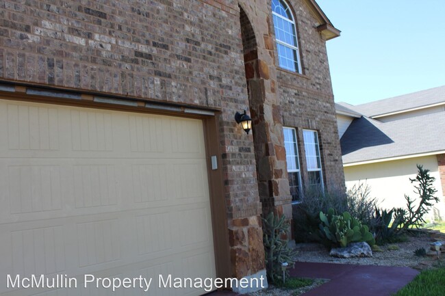 Building Photo - 5 br, 3 bath House - 2108 Terry