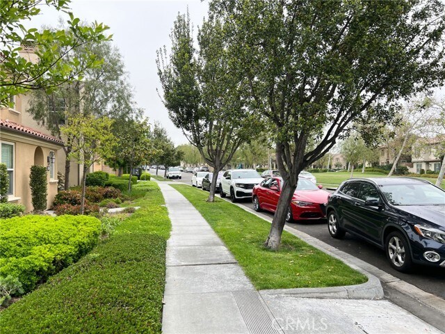 Building Photo - 65 Pathway