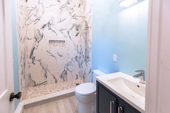 Foto del edificio - 18 Beach St