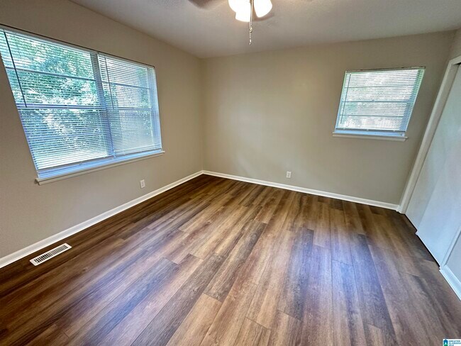 Foto del edificio - 6220 Cole Ave