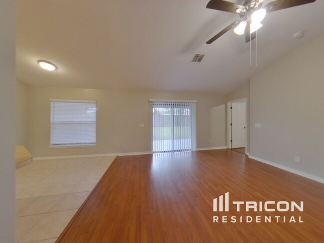 Foto del edificio - 1512 Clapton Dr