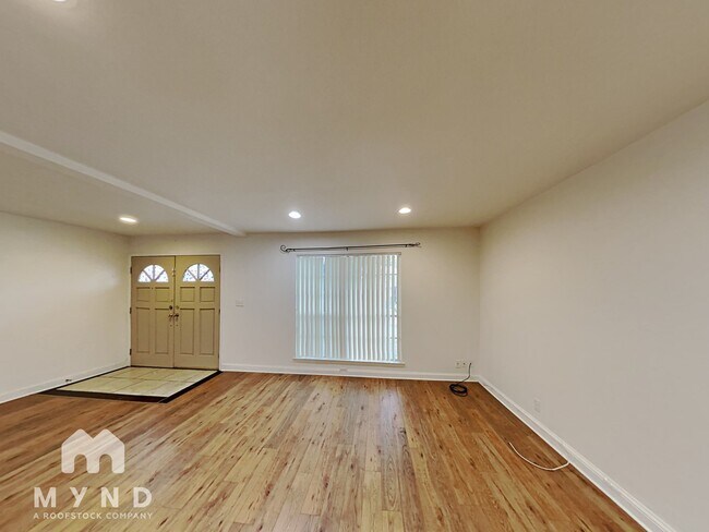 Building Photo - 6630 Spring Manor St
