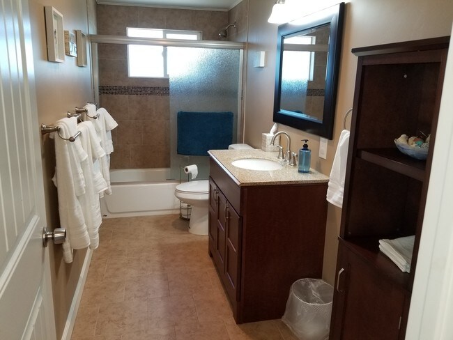 Baño completo - 4430 Cape May Ave