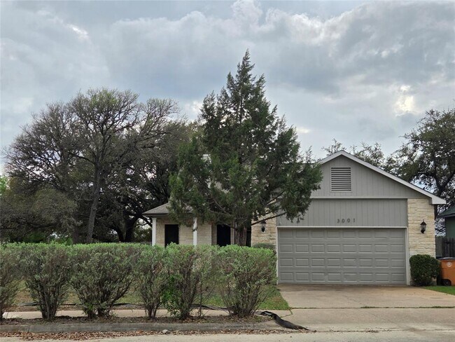 Foto del edificio - 3001 Rochelle Dr