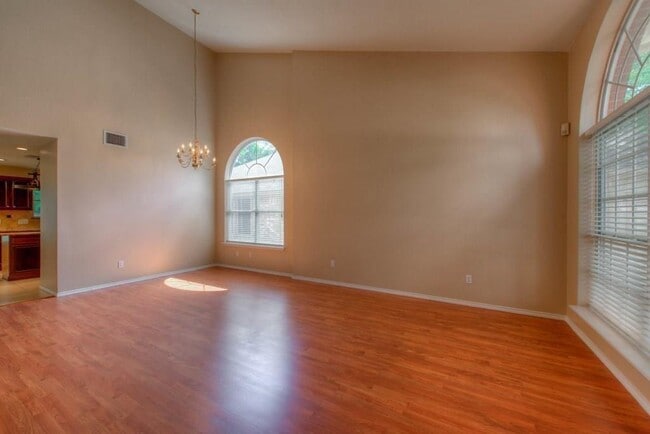 Building Photo - 3514 Ruby Red Dr