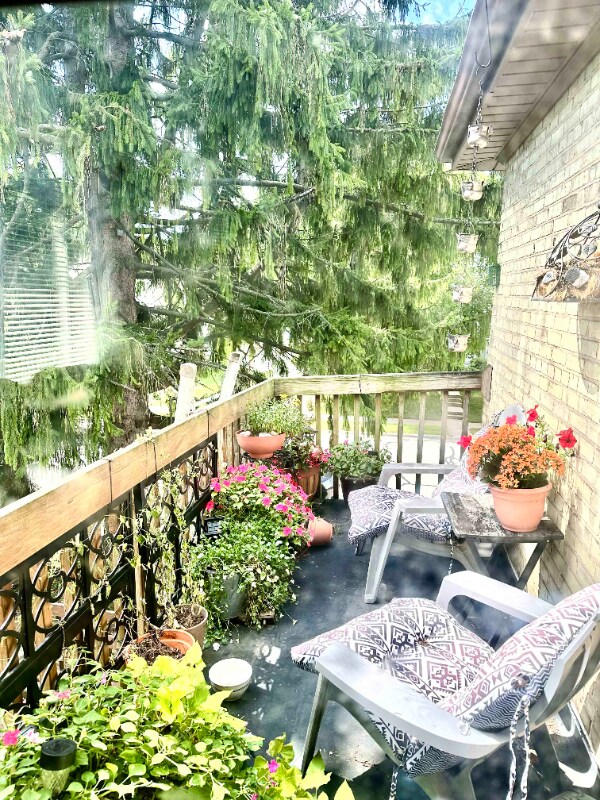 Foto del edificio - 229 W Van Buren St