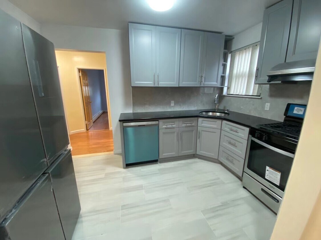 4703 161st St, Flushing, NY 11358 Townhouse for Rent in Flushing, NY