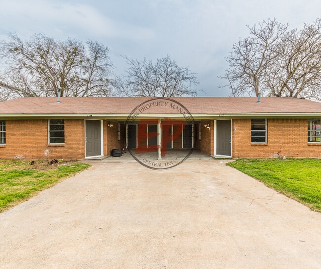 Foto del edificio - 117 Shirley Dr