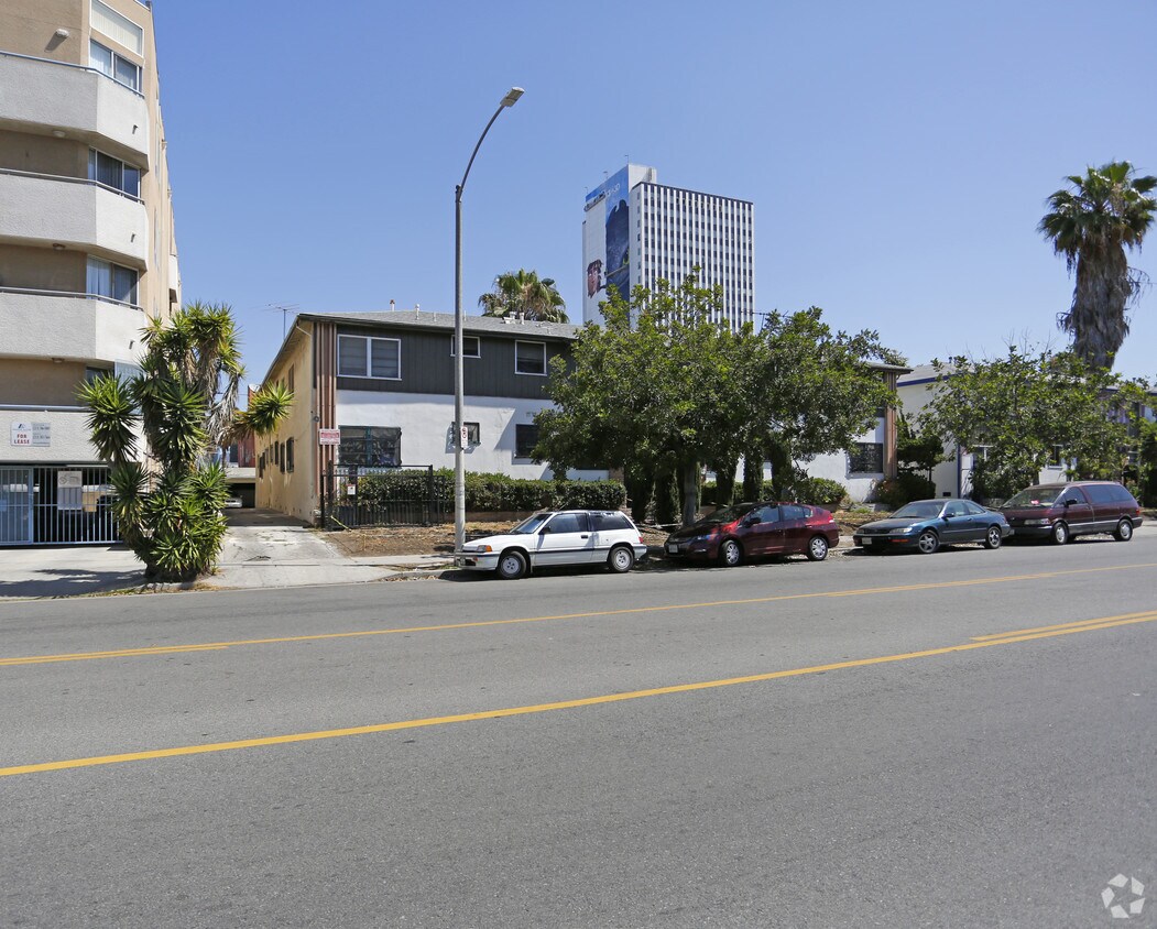 Primary Photo - 3847 W 7th St