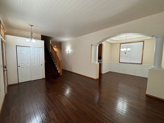 Foto del edificio - Spacious 4-Bedroom Family Home in Creeksid...
